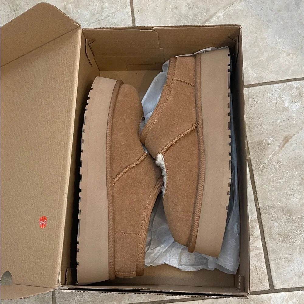 Ugg Bea Mary Jane Platform Slide 8